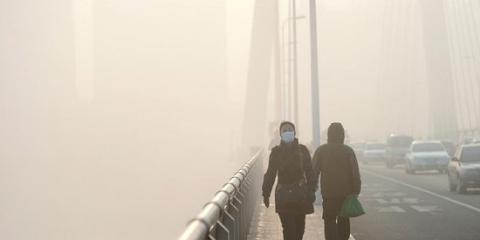 分析我国雾霾的时间空间分布特征,提出治理雾霾的措施